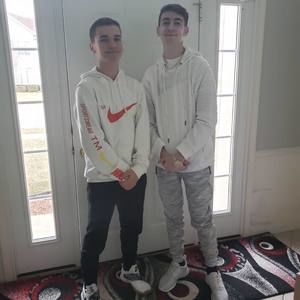 Meet your Posher, Troy